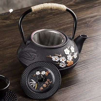 Théière japonaise en fonte avec infuseur